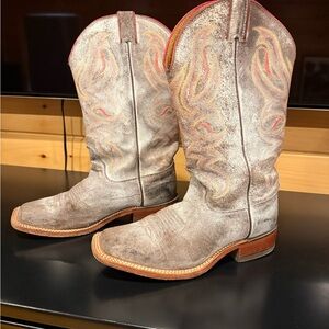 Nocona Tan Cowboy Boots with Red Accents